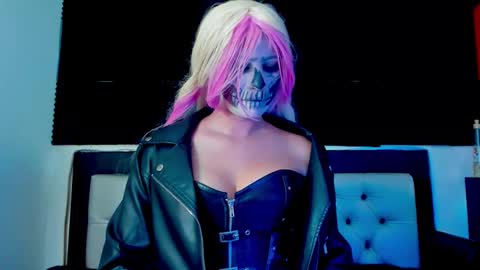 Lore Depp online show from 31, 10, 2025