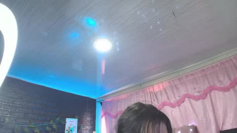 Loren online show from 4, 2, 2025