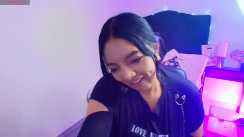 Loren online show from 5, 5, 2026