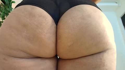 Snapshot of lorena_rubio chatting on 1, 10, 2025 lorena_rubio online show from 1, 10, 2025