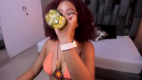 Snapshot of lorena_vieira_ chatting on 11, 1, 2025 Lorena Vieira online show from 11, 1, 2025