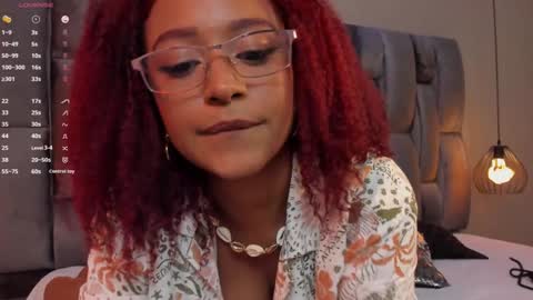 Snapshot of lorena_vieira_ chatting on 7, 2, 2025 Lorena Vieira online show from 7, 2, 2025