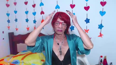 Snapshot of lorenacapelli chatting on 8, 5, 2026 Lorena Capelli online show from 8, 5, 2026