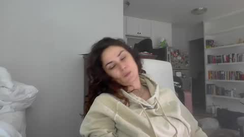 lorenlovely online show from 7, 10, 2025