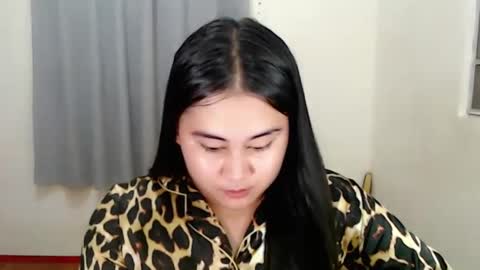 Snapshot of lorenpage_love chatting on 8, 1, 2025 LOREN online show from 8, 1, 2025