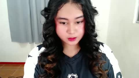 Snapshot of lorenpage_love chatting on 2, 3, 2025 LOREN online show from 2, 3, 2025