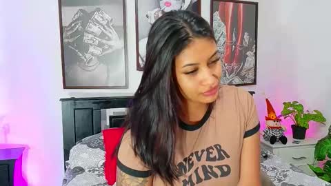 Snapshot of loretahorny chatting on 3, 3, 2026 loretahorny online show from 3, 3, 2026