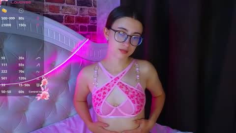 loretta_martinez online show from 23, 9, 2025