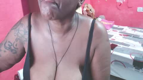 Snapshot of loretybighot chatting on 1, 2, 2026 loretybighot online show from 1, 2, 2026