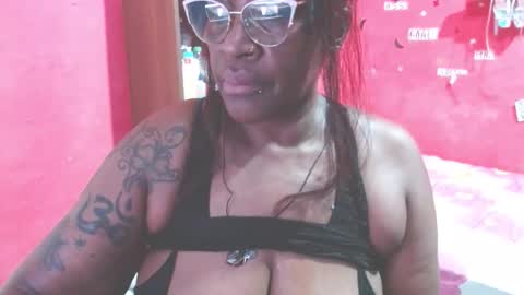 Snapshot of loretybighot chatting on 28, 2, 2026 loretybighot online show from 28, 2, 2026