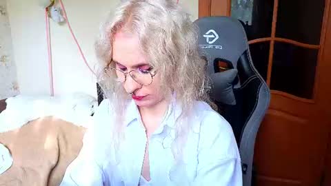 Snapshot of lori_myaf chatting on 22, 7, 2026 Lori ----------------------------------- online show from 22, 7, 2026