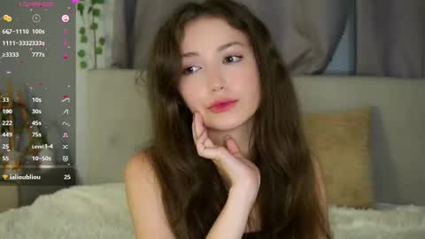 Naomi online show from 12, 10, 2025