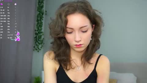 Naomi online show from 12, 11, 2025