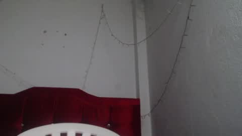 loriiiany online show from 9, 4, 2026