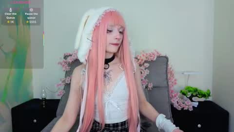 Snapshot of lornafletcher chatting on 17, 9, 2025 Ivy online show from 17, 9, 2025