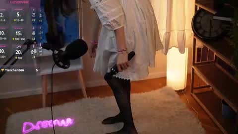 Snapshot of lornafletcher chatting on 17, 9, 2025 Ivy online show from 17, 9, 2025