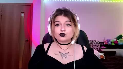Snapshot of lorrainepurkiss chatting on 9, 7, 2026 Stasha online show from 9, 7, 2026
