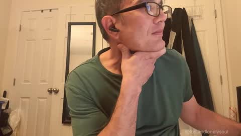Snapshot of lostandlonelysoul chatting on 12, 10, 2025 Hazemir online show from 12, 10, 2025