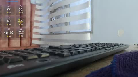  Lou Rosse  online show from 15, 9, 2025