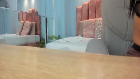  Lou Rosse  online show from 16, 12, 2025