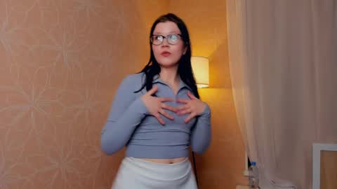 Snapshot of louellamc chatting on 2, 3, 2026 Blondel online show from 2, 3, 2026