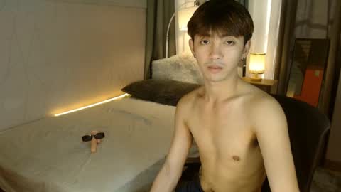 Snapshot of louieismy_name chatting on 13, 12, 2024 ignot ursh online show from 13, 12, 2024