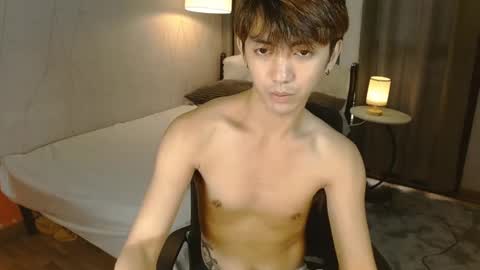 Snapshot of louieismy_name chatting on 2, 1, 2025 ignot ursh online show from 2, 1, 2025