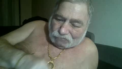 Snapshot of louis_chokdee chatting on 23, 1, 2025 louis_chokdee online show from 23, 1, 2025