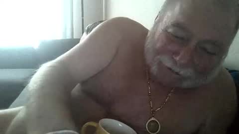 Snapshot of louis_chokdee chatting on 15, 9, 2025 louis_chokdee online show from 15, 9, 2025