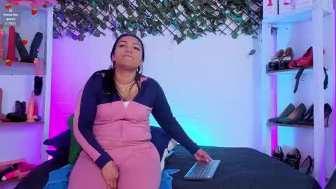 Snapshot of louise_nails chatting on 3, 6, 2026 LouIse online show from 3, 6, 2026