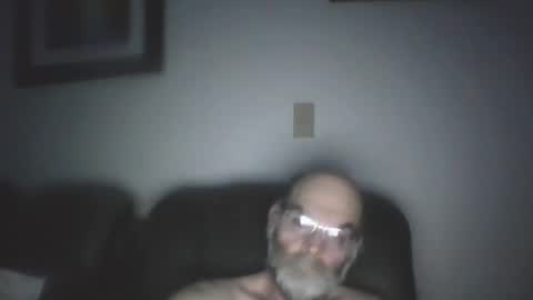 Snapshot of louism13 chatting on 2, 2, 2026 louism13 online show from 2, 2, 2026