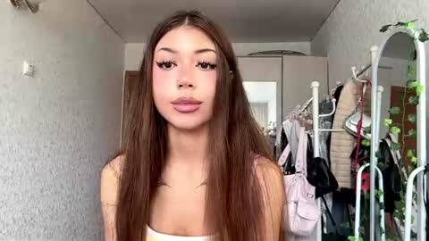 Snapshot of louiswawrzyniak chatting on 20, 7, 2026 Flora online show from 20, 7, 2026