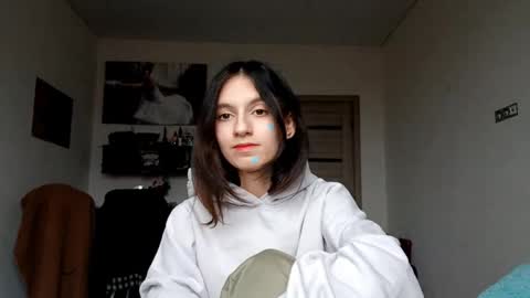 EVA online show from 21, 11, 2025