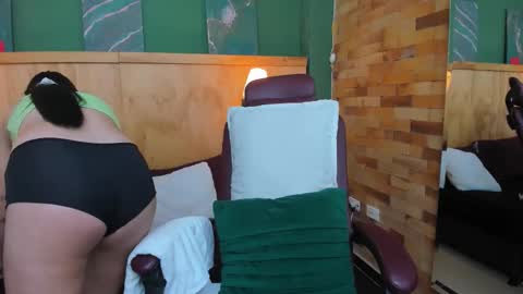 Louren Fox online show from 30, 11, 2025