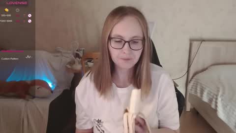 Snapshot of love_agatha chatting on 15, 9, 2025 Agatha online show from 15, 9, 2025