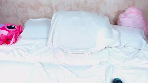 Snapshot of love_bella_ chatting on 21, 2, 2025 love bella online show from 21, 2, 2025