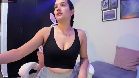 Kristen LoveBerry online show from 13, 7, 2026