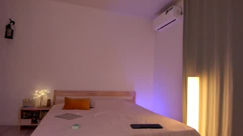            online show from 15, 10, 2025