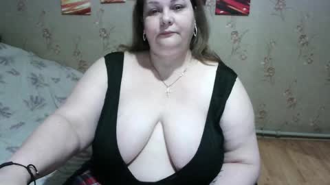 Snapshot of love_milanna chatting on 19, 5, 2026 Milana online show from 19, 5, 2026