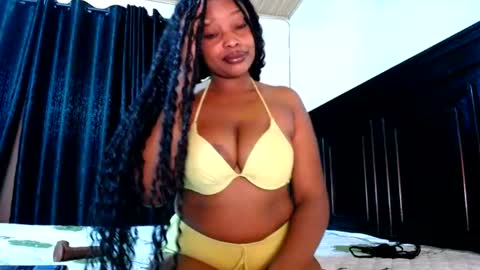 Snapshot of love_niahh chatting on 27, 6, 2026 niahh online show from 27, 6, 2026