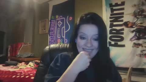 loveashlii online show from 15, 5, 2026