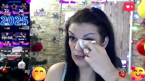 Snapshot of lovediamond1 chatting on 6, 1, 2025 mary online show from 6, 1, 2025