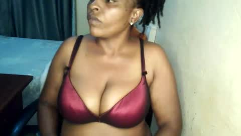 Snapshot of loveedee4 chatting on 21, 4, 2026 loveedee4 online show from 21, 4, 2026