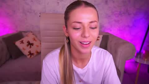 loveedove online show from 11, 5, 2026