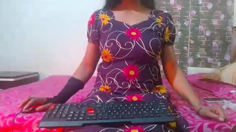 Snapshot of lovefunnitya chatting on 27, 2, 2025 Divya online show from 27, 2, 2025
