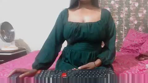 Snapshot of lovefunnitya chatting on 4, 3, 2025 Divya online show from 4, 3, 2025