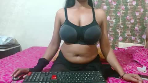 Snapshot of lovefunnitya chatting on 10, 3, 2025 Divya online show from 10, 3, 2025