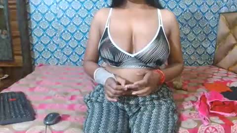 Snapshot of lovefunnitya chatting on 26, 11, 2025 Divya online show from 26, 11, 2025