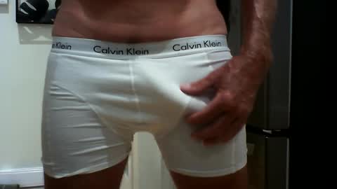 lovehairyone online show from 8, 9, 2025