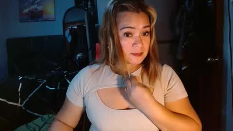 lovely_amara online show from 23, 3, 2026